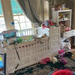 3 Piece Baby Crib, Drawer And Changing Table Setup