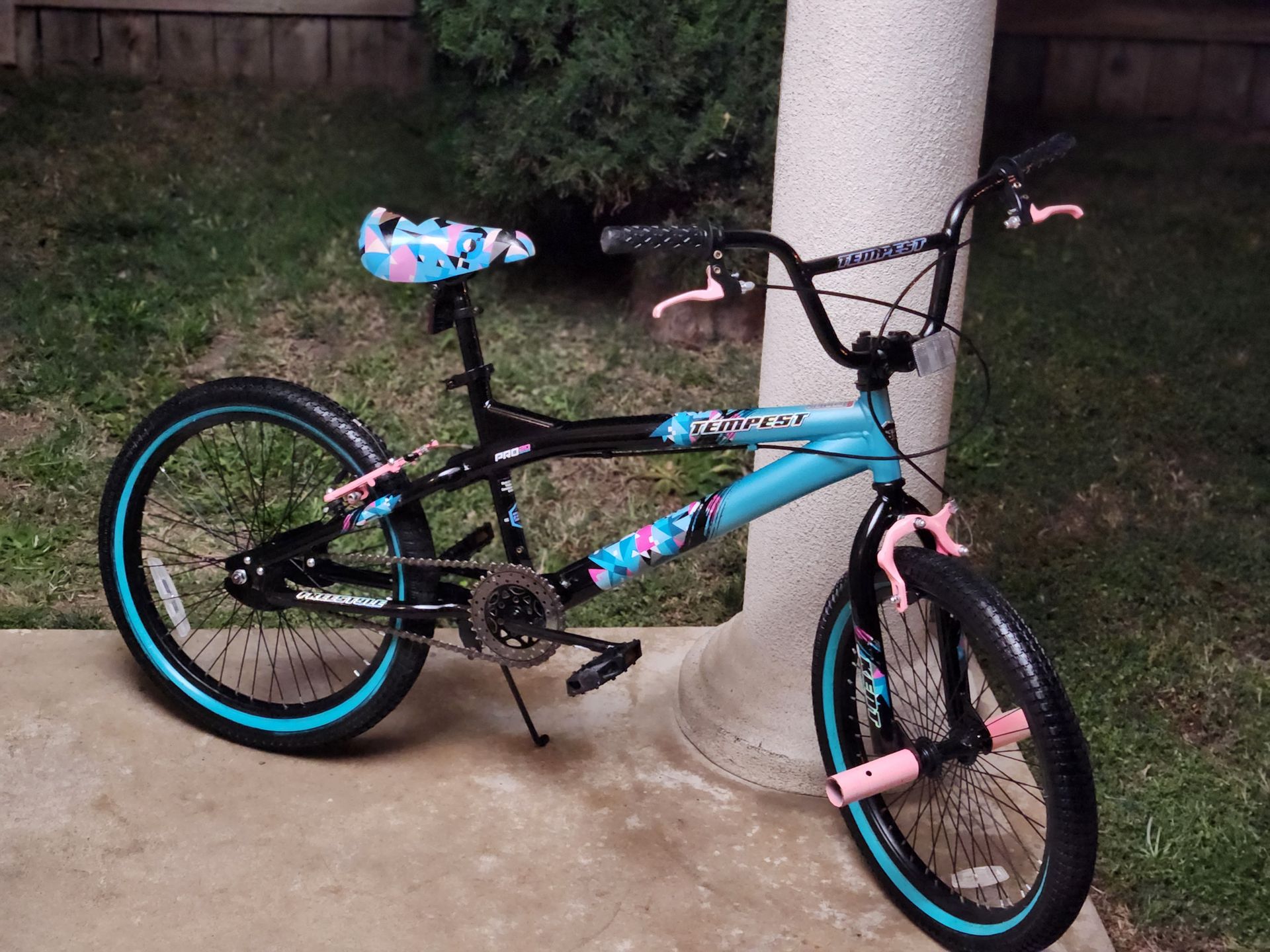 20" Nice & clean stunt type BMX bike