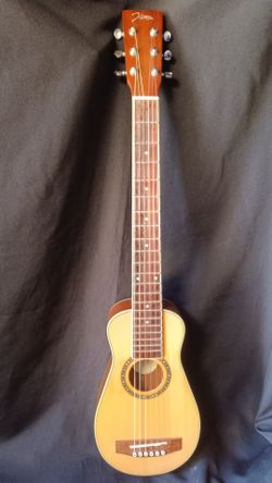 Johnson JG-TR6 travel size giitar
