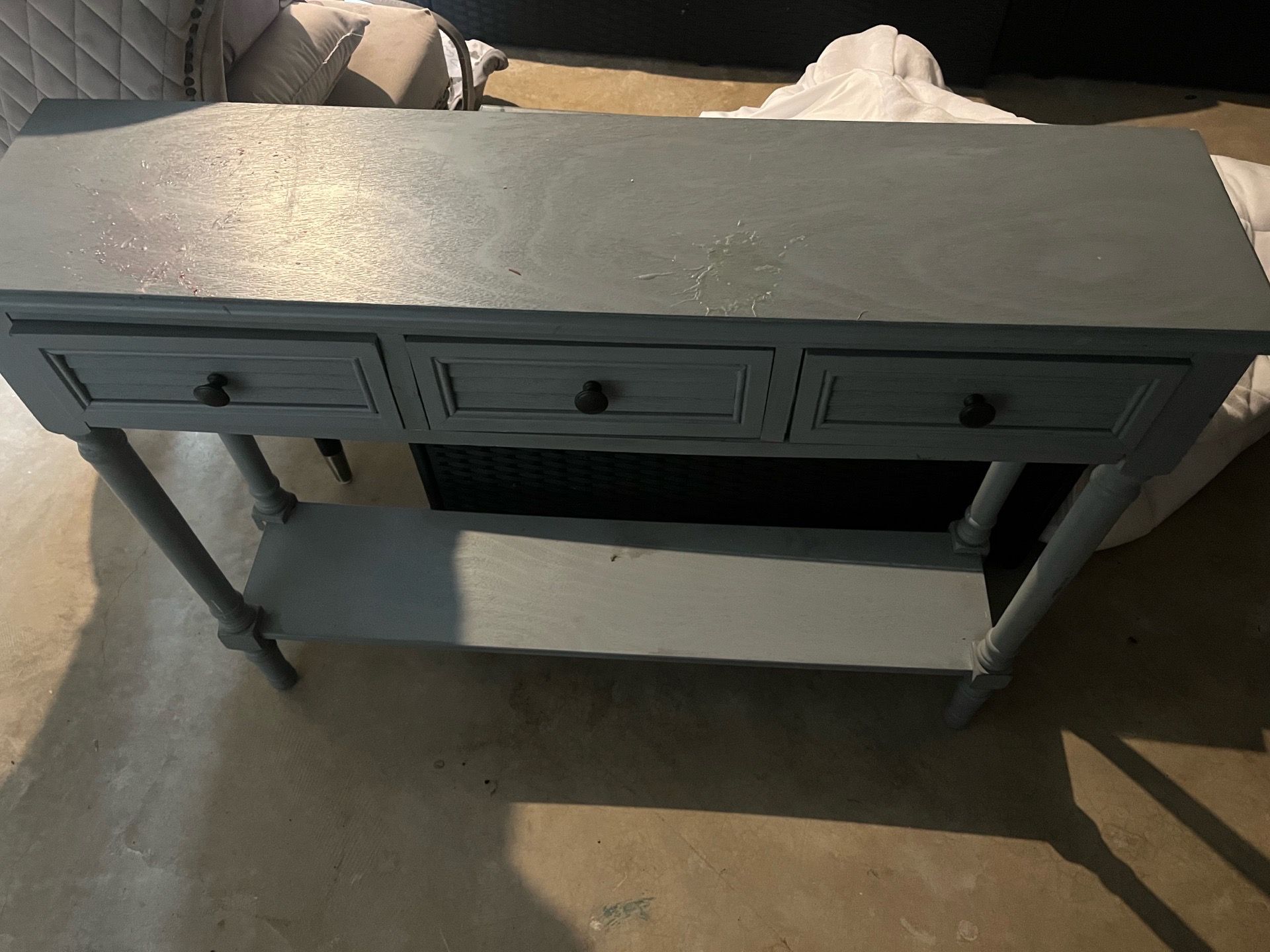 Accent table