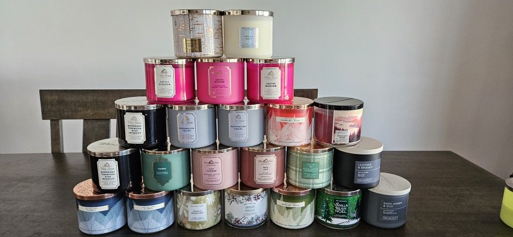 3 Wicks Bath & Body Works Candle! NEW