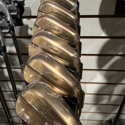 New Titleist T250 Oil Can Iron Set 4-PW True Temper AMT Black S