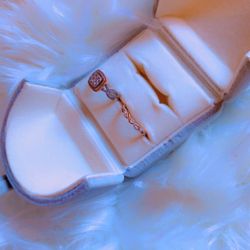 RD-DIA 0.50 CT-TW lady’s   Wedding Ring($600) and 14kt  band ($400)set new worn once!Size 7.Ring or Band Can be sold separately if interested . 