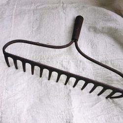 Vintage Farmhouse Rake Wine Rack Or Coat Rac