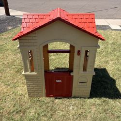 Little Tikes Outdoor Playhouse