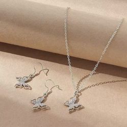 Butterfly Rhinstone Necklace & Earrings Set
