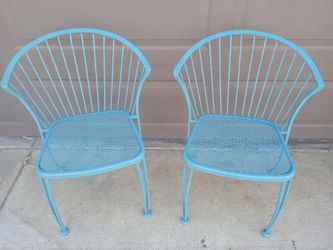 SET OF 2 VINTAGE WOODARD CAROLINA FORGE METAL PATIO CHAIRS