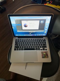 Mac book pro 2014- 2016 8GB Pristine condition 10/10