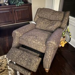 Set of two power recliner chairs. Upholstered.