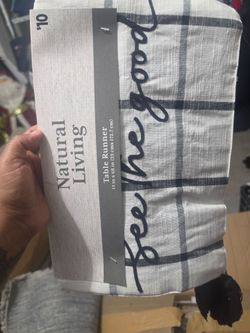 Table runner w/ black fringe corners