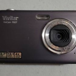 Vivitar vivicam digital camera t027, 12.1mp takes AAA batteries

