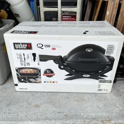 Unopened Weber Q1200