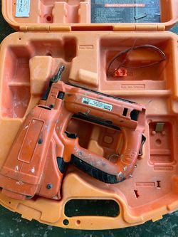 Paslode Cordless 18 Gauge Brad Nailer with Case