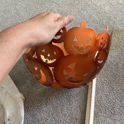 Metal Pumpkin basket 