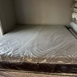 Set king sizes Mattress and box spring