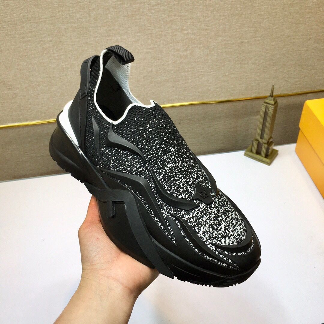 Fendi Men’s Sneaker With Box New