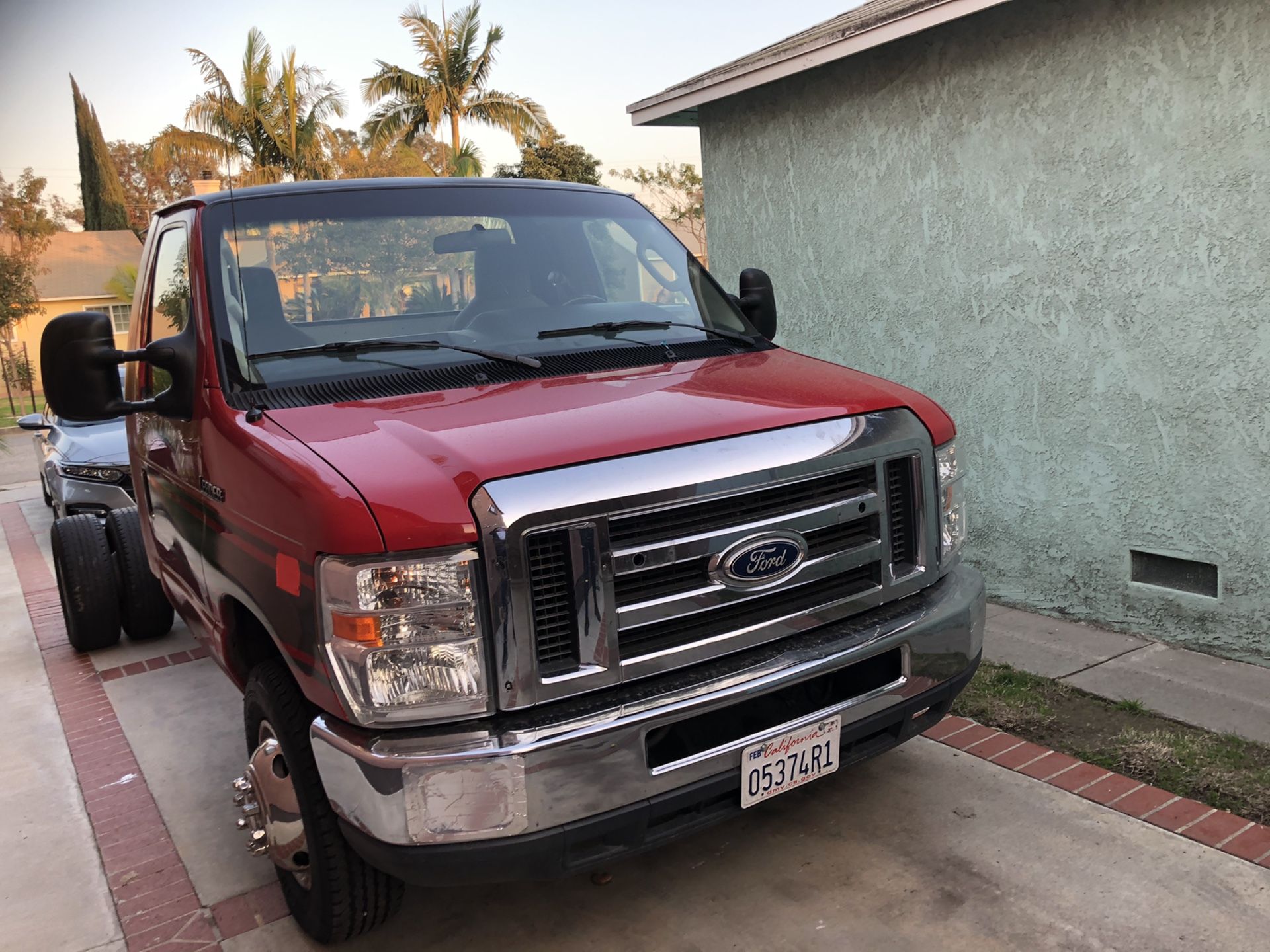 Clean title E350 eco smog check good condition