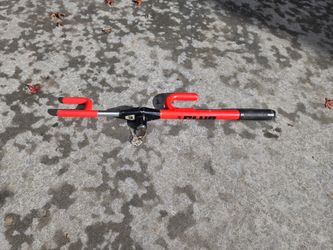 The Original Club steering wheel lock, with keys