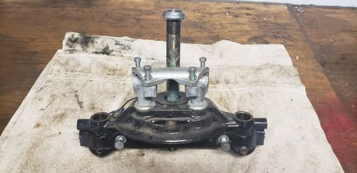 Harley FLH triple trees