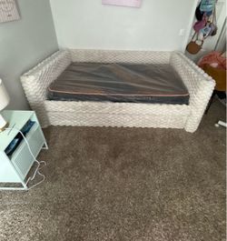 Twin day bed with pull out