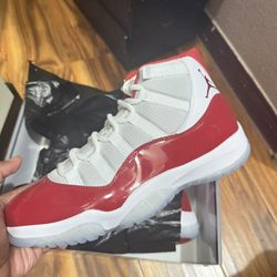 Jordan 11 Cherrys New In Box Never Worn Take Apple Pay Cash App Or Cash 