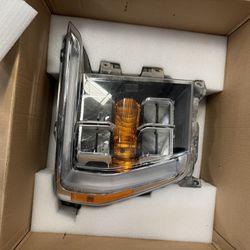 Ford F-150 front headlight Rightside