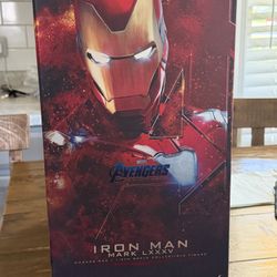 Hot Toys 1/6 Iron Man Mark 85 Endgame Diecast MMS528 + Iron Spider Bundle - Complete w/ Boxes - Near Mint
