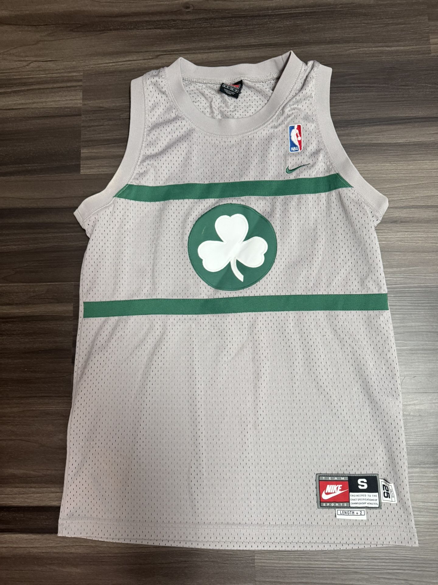 Vintage Nike Boston Celtics Paul Pierce #34 NBA Shamrock Stitched Jersey Men’s S  100% authentic. Good condition.   This product is a Nike Boston Celt