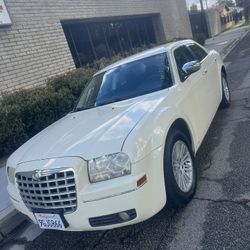 2010 Chrysler 300