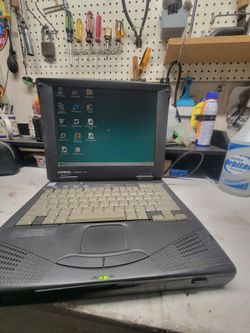 Compaq Armada 1700 Vintage Laptop