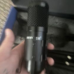 Neewer NW-700 Professional Mic (no Cord)