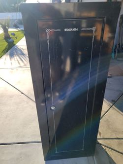 Stack on gun safe