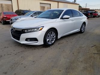Honda accord 2020 con mil millas turbo