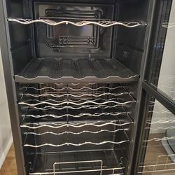 Dual Zone 33-Bottle Freestanding Wine