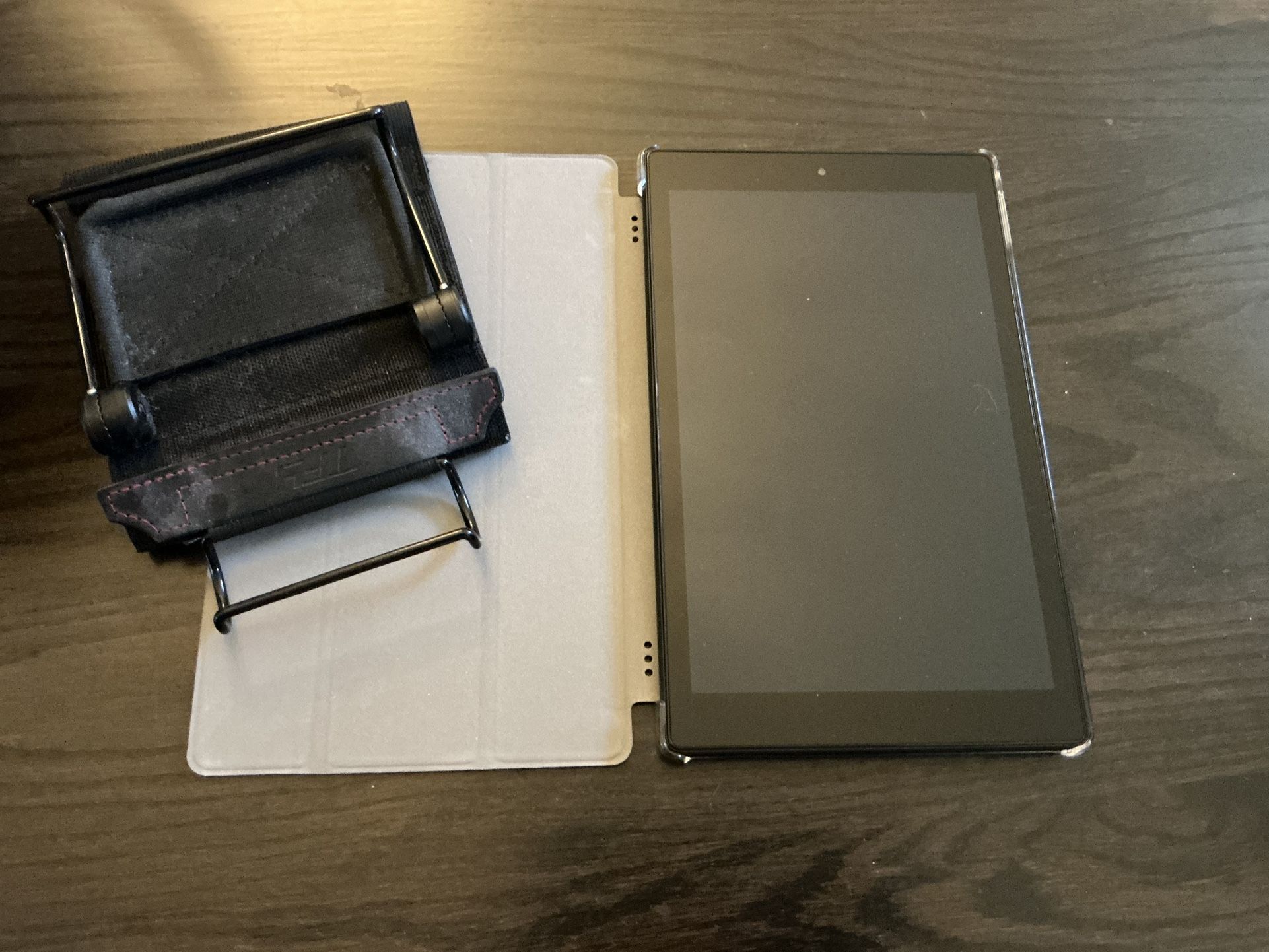 Amazon Fire Table Tablet With Case And Attachment For Car Seat Headrest