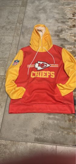 Men’s medium size Kansas City Chiefs, hooded lightweight sweatshirt