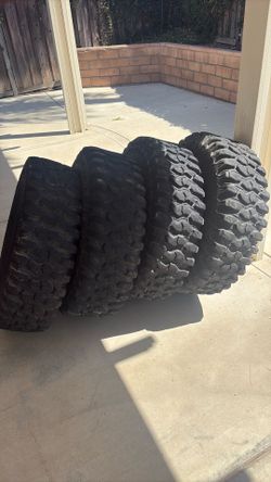 UTV tire