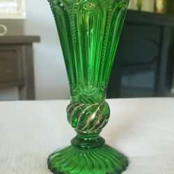 Antique EAPG U.S.  Green Bud Vase w/ Gold Circa 1898 6-1/8"