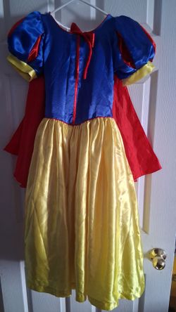 Snow white dress