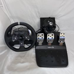 Logitech G920 Racing Sim Wheel Pedals & Shifting Gear