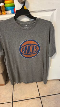 Knicks t shirt