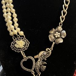 Vintage Style Necklace 