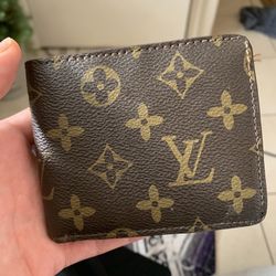 Louis Vuitton Wallet