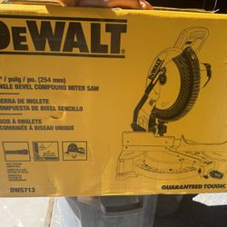 DEWALT 15 Amp Corded 10 in. Compound Single Bevel Miter Saw