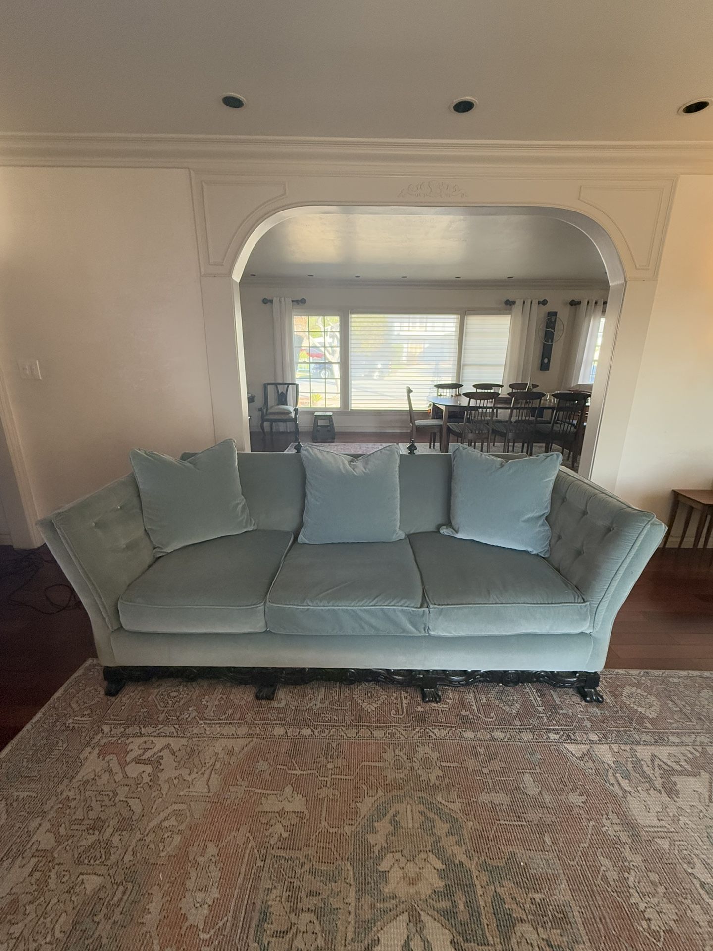 VINTAGE KNOLE STYLE SOFA. 