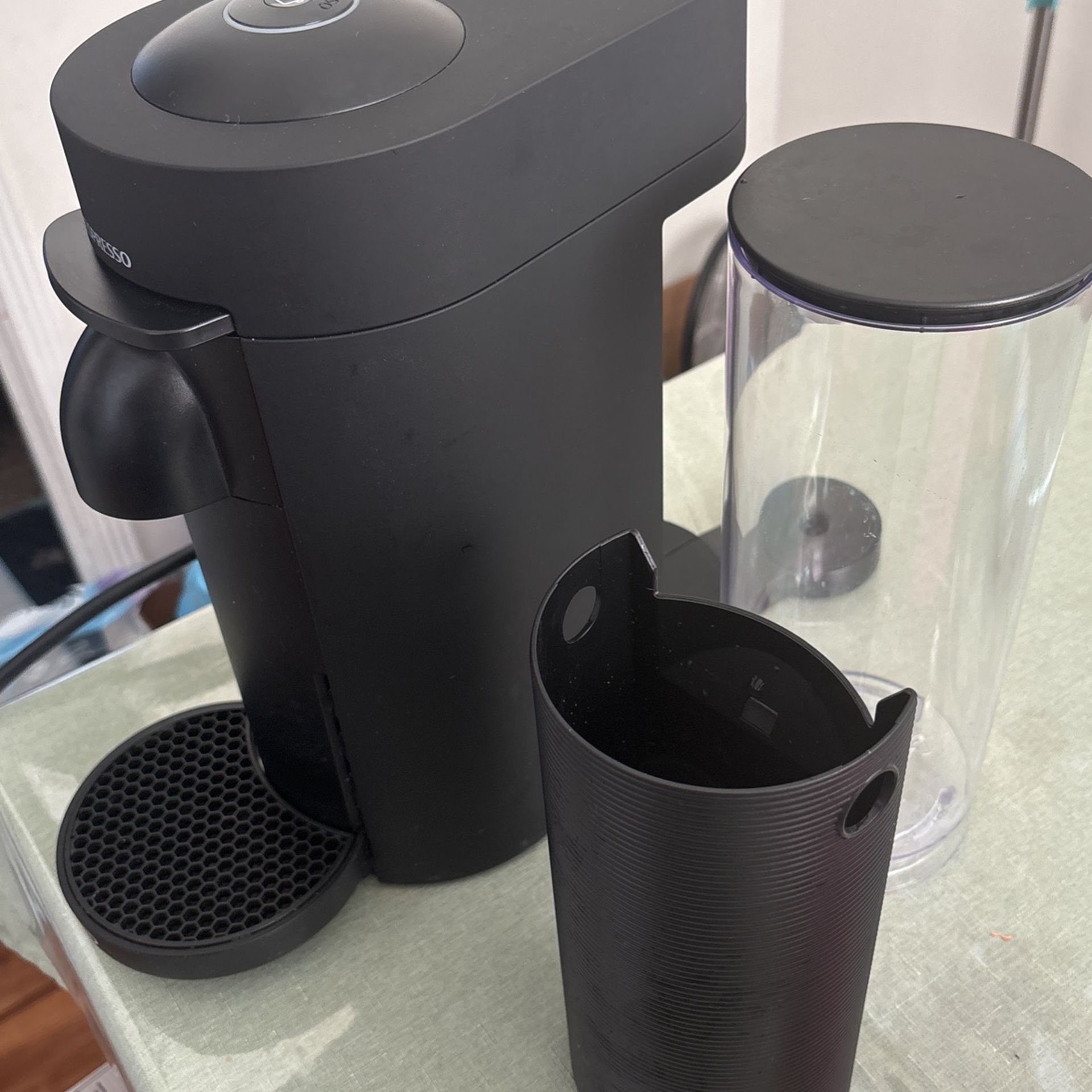 Nespresso Machine Kitchen & Dining