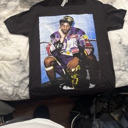 Kobe Bryant Shirt Size Medium