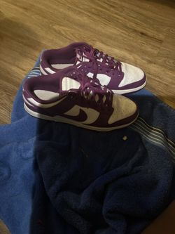 Multiple Pairs Of Nike Dunks 