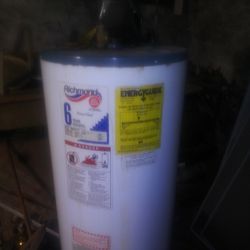 Gas Water Heater With Power Vent. 