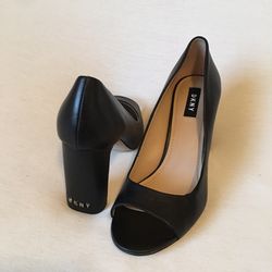 DKNY open toe black leather pumps sz8